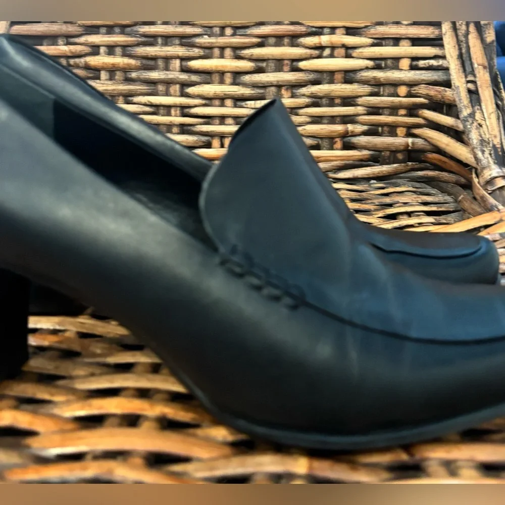 Franco Sarto Black Women's Nolan
Pump Loafers in size 10 - Picture 5 of 16